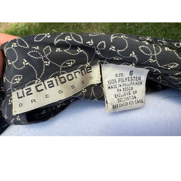Vintage Liz Claiborne 2 pc Set  Skirt and Shirt Size 6 - Picture 12 of 12